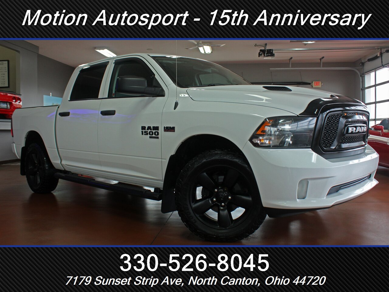 2019 RAM 1500 Classic Express Night Edition 4X4 - Photo 2 - North Canton, OH 44720