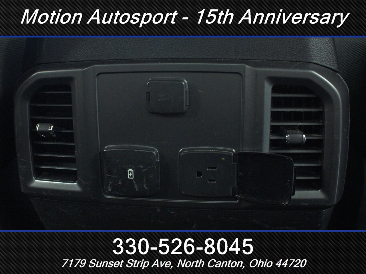2017 Ford F-150 XLT  Sport Special Edition 4X4 - Photo 32 - North Canton, OH 44720