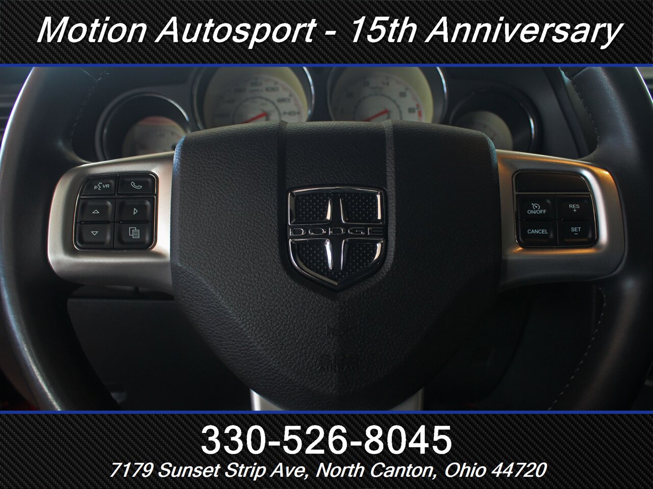 2013 Dodge Challenger R/T Moonroof   - Photo 18 - North Canton, OH 44720