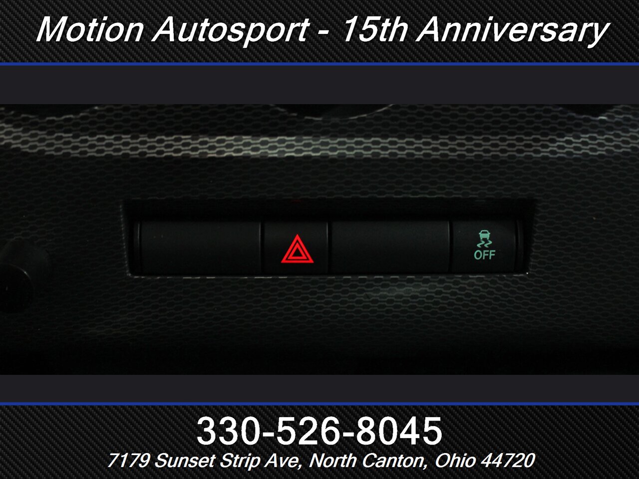 2013 Dodge Challenger R/T Moonroof   - Photo 23 - North Canton, OH 44720