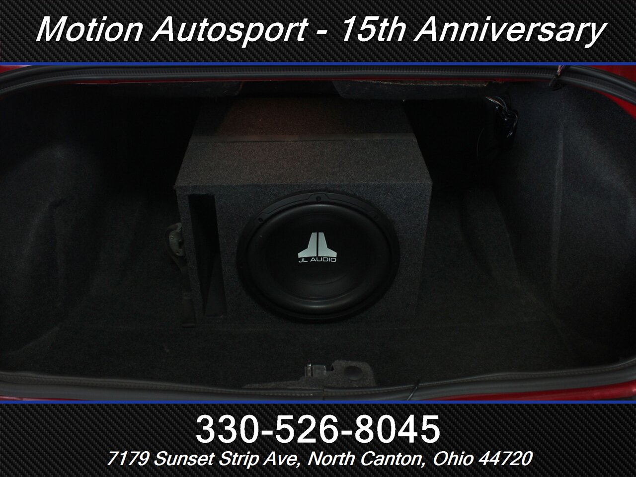 2013 Dodge Challenger R/T Moonroof   - Photo 10 - North Canton, OH 44720