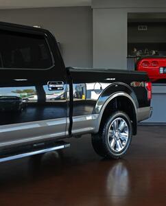 2019 Ford F-150 Lariat  Panoramic Moon Roof Navigation 4X4 - Photo 45 - North Canton, OH 44720