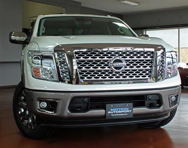 2018 Nissan Titan Platinum Reserve  4X4 - Photo 51 - North Canton, OH 44720