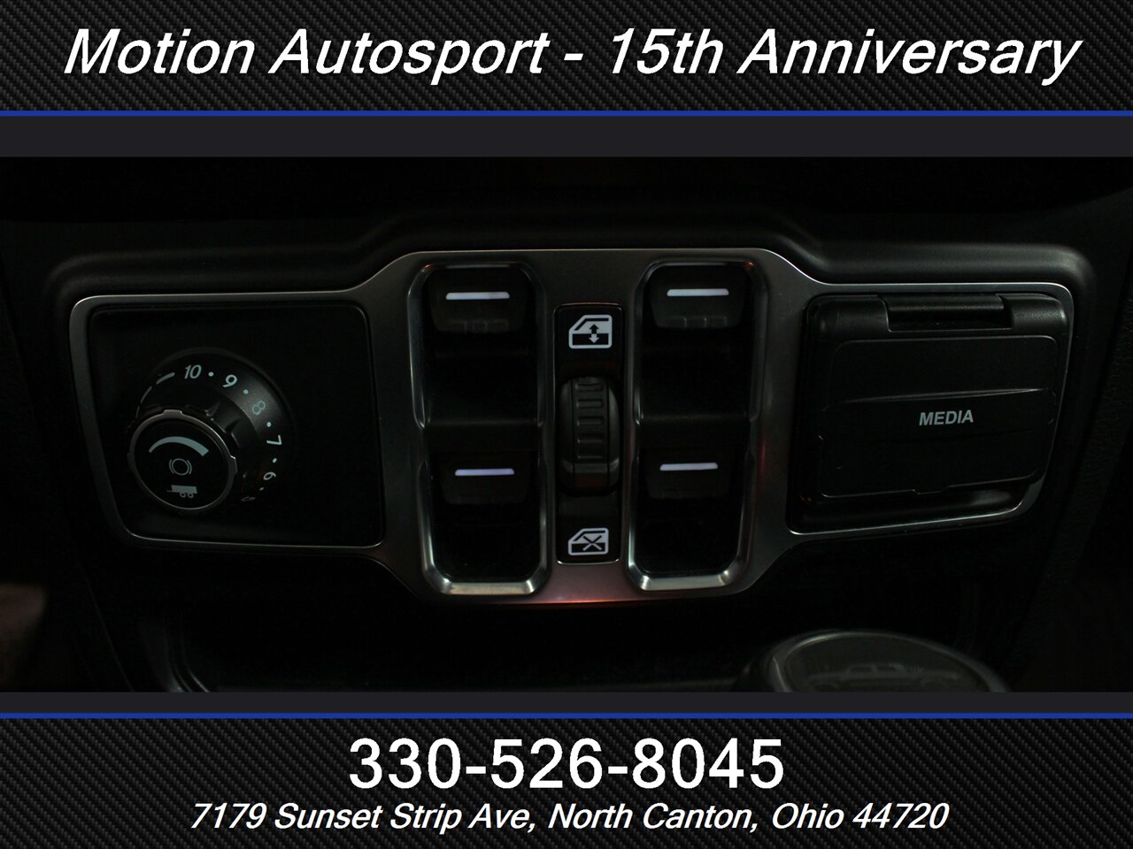 2021 Jeep Gladiator Overland  Custom Lift 4X4 - Photo 23 - North Canton, OH 44720