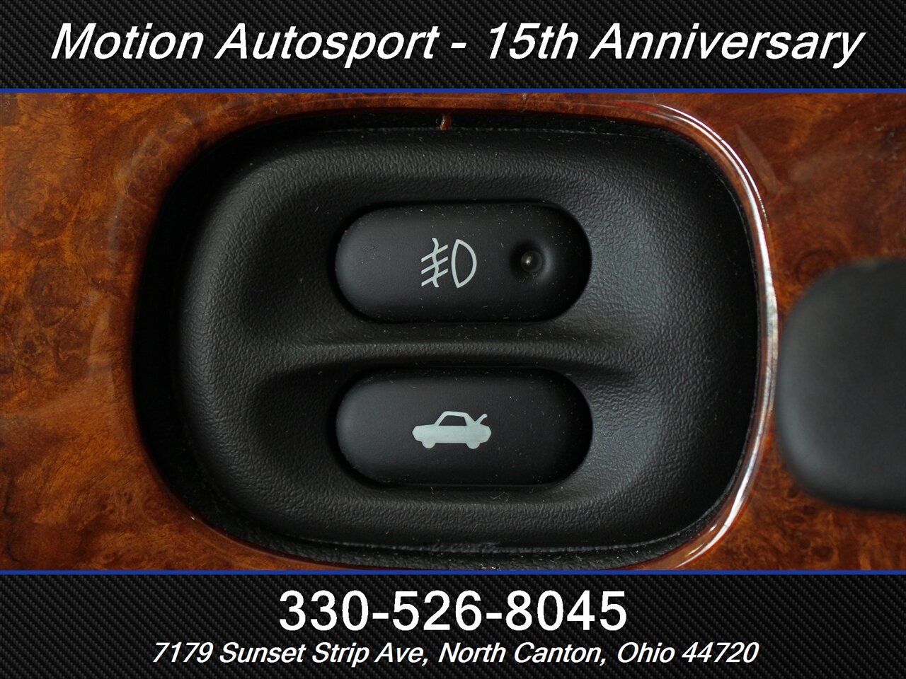 2004 Chevrolet Corvette   - Photo 20 - North Canton, OH 44720