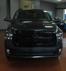 2020 RAM 1500 Classic Night Edition  4X4 - Photo 4 - North Canton, OH 44720