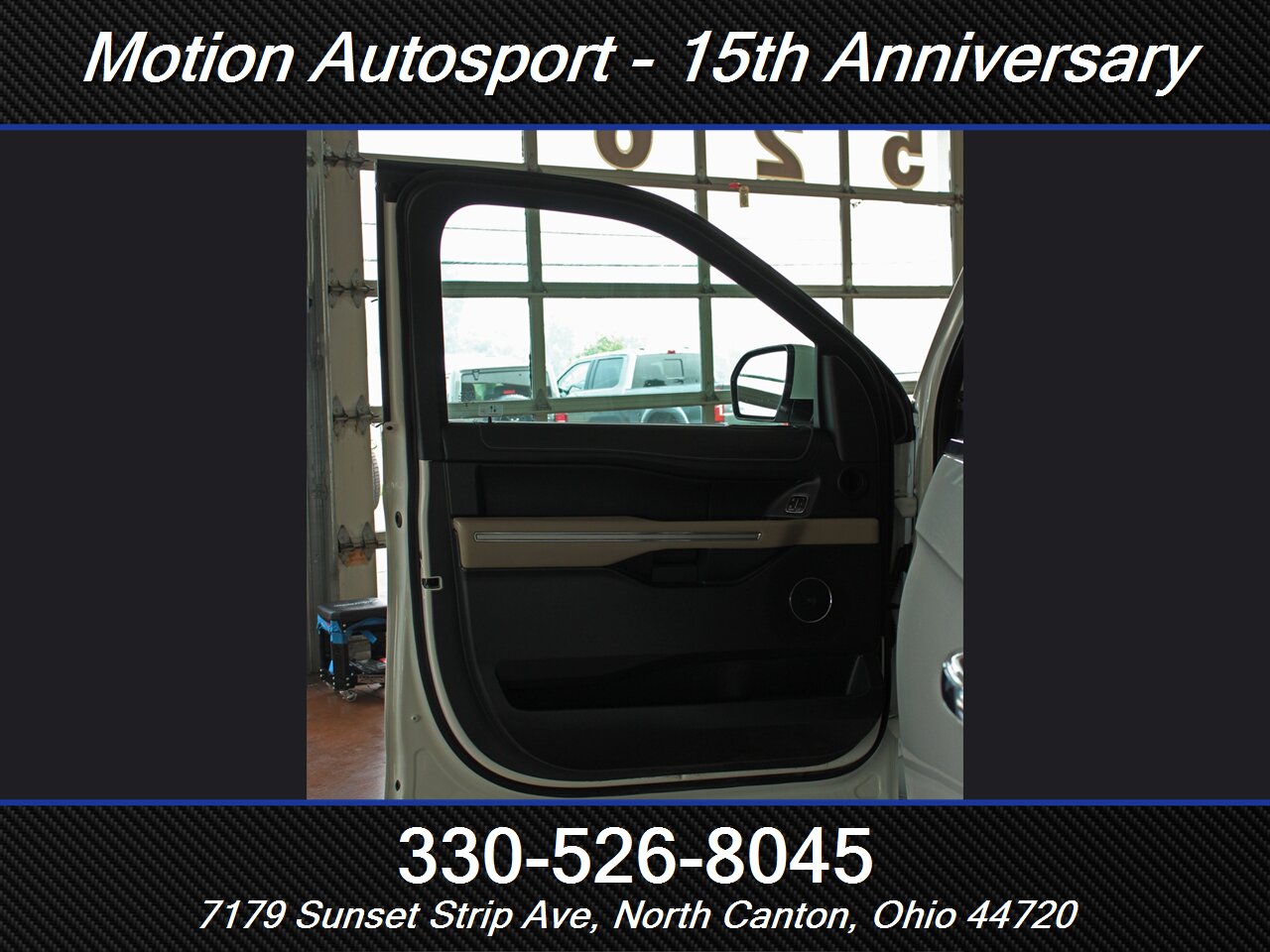 2023 Ford Expedition MAX Limited Panoramic Roof 4X4 - Photo 14 - North Canton, OH 44720