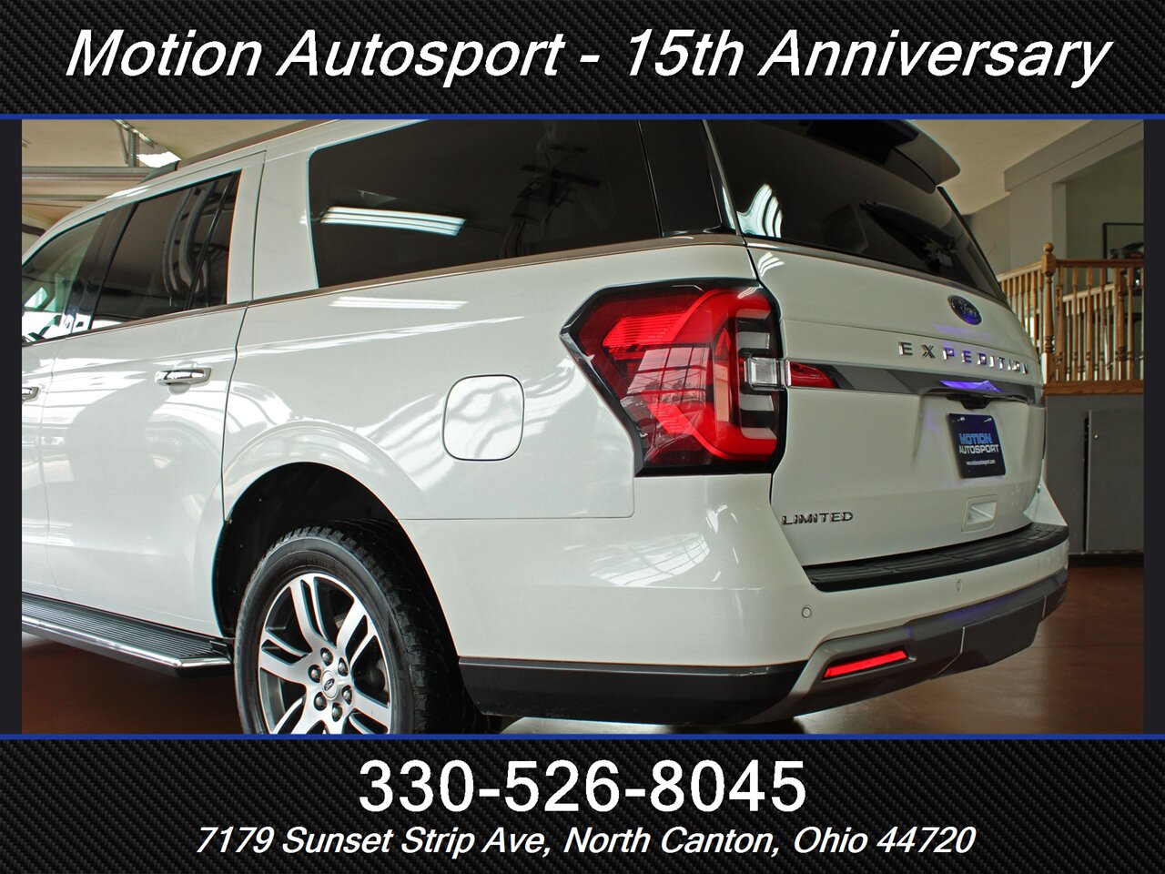 2023 Ford Expedition MAX Limited Panoramic Roof 4X4 - Photo 8 - North Canton, OH 44720