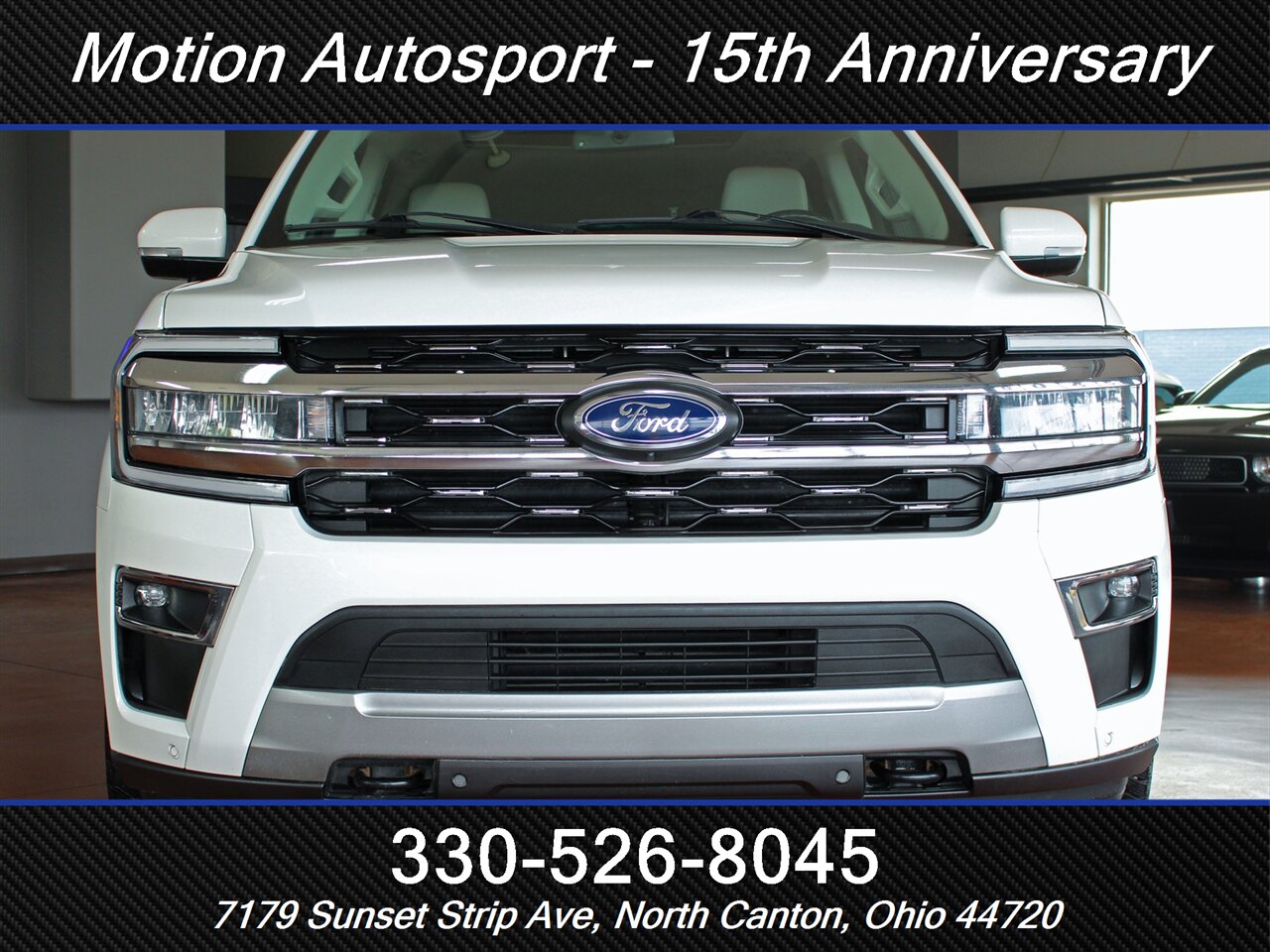 2023 Ford Expedition MAX Limited Panoramic Roof 4X4 - Photo 3 - North Canton, OH 44720