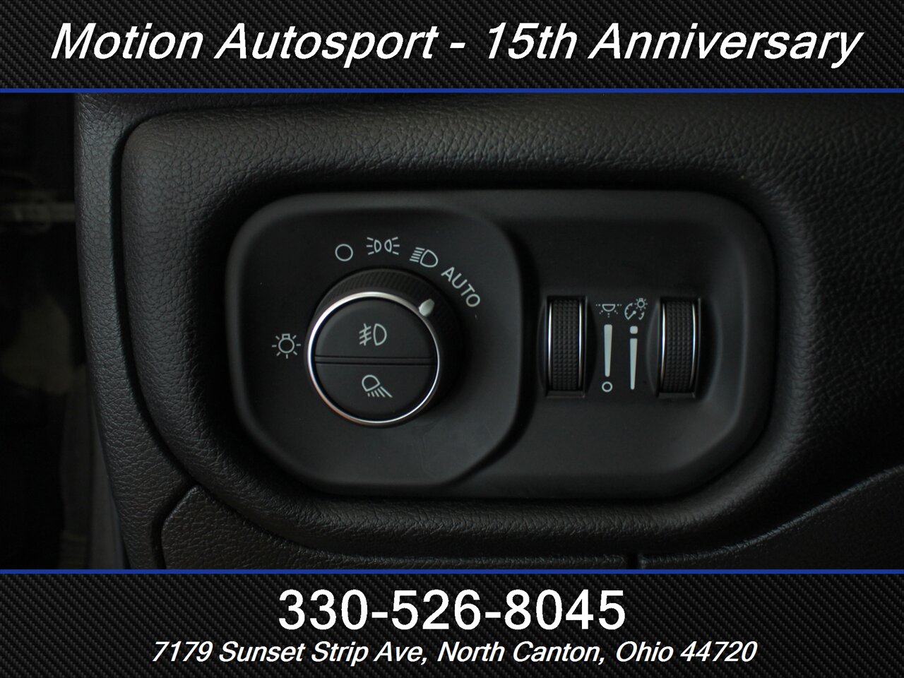 2021 RAM 1500 Sport  Level 2 Panoramic Roof Navigation 4X4 - Photo 17 - North Canton, OH 44720