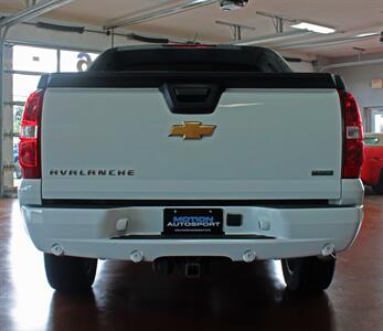 2012 Chevrolet Avalanche LT  4X4 - Photo 7 - North Canton, OH 44720