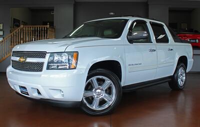 2012 Chevrolet Avalanche LT  4X4 - Photo 1 - North Canton, OH 44720