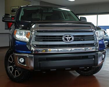 2014 Toyota Tundra SR5  TRD Off Road 4X4 - Photo 46 - North Canton, OH 44720