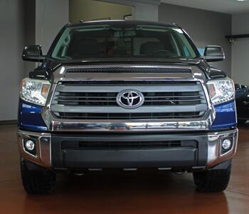 2014 Toyota Tundra SR5  TRD Off Road 4X4 - Photo 3 - North Canton, OH 44720