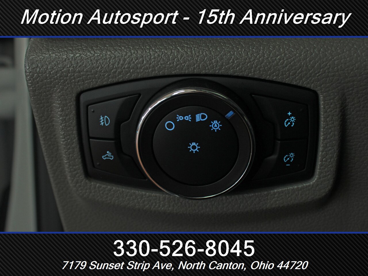 2019 Ford F-150 Lariat  4X4 - Photo 16 - North Canton, OH 44720