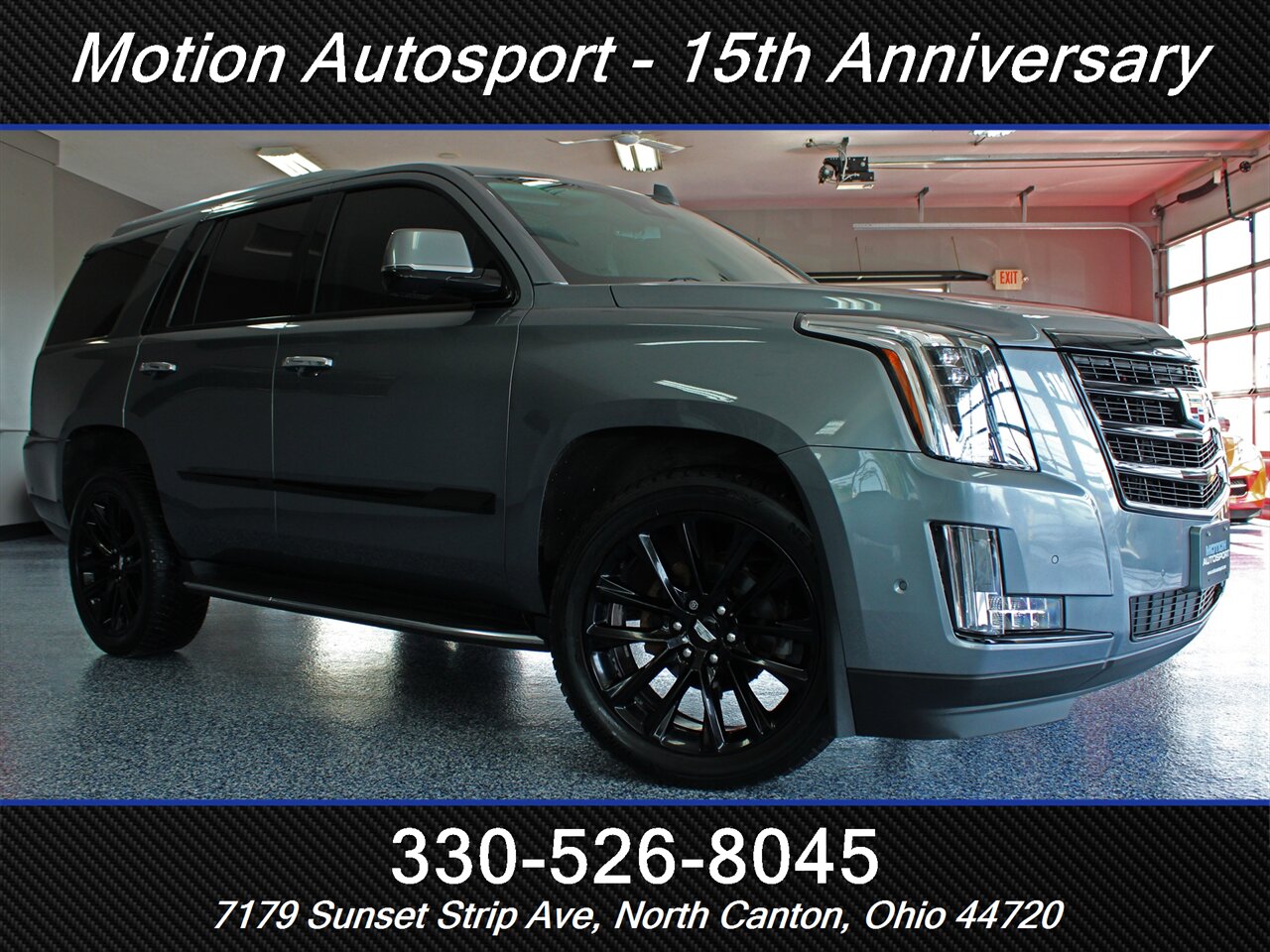2020 Cadillac Escalade Luxury  Moon Roof Navigation 4X4 - Photo 2 - North Canton, OH 44720