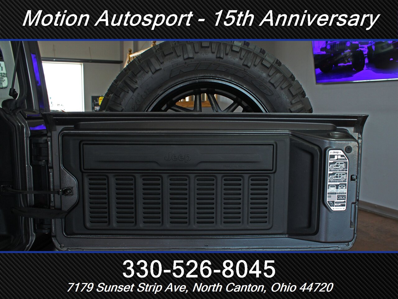 2021 Jeep Wrangler Unlimited Sahara Altitude Custom Lift 4X4 Sky Touch Roof - Photo 13 - North Canton, OH 44720