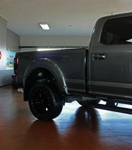 2022 Ford F-250 Super Duty Lariat  Ultimate Panoramic Moon Roof FX4 4X4 - Photo 48 - North Canton, OH 44720