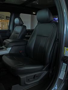 2022 Ford F-250 Super Duty Lariat  Ultimate Panoramic Moon Roof FX4 4X4 - Photo 26 - North Canton, OH 44720