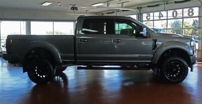 2022 Ford F-250 Super Duty Lariat  Ultimate Panoramic Moon Roof FX4 4X4 - Photo 10 - North Canton, OH 44720