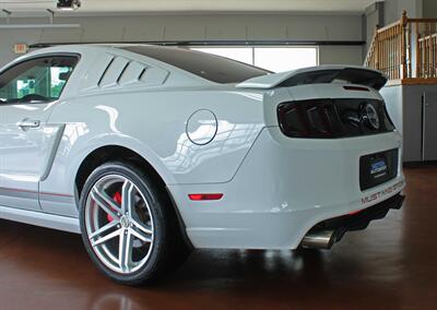 2014 Ford Mustang GT Premium  California Special - Photo 6 - North Canton, OH 44720