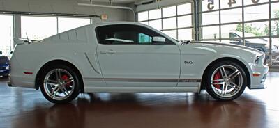 2014 Ford Mustang GT Premium  California Special - Photo 10 - North Canton, OH 44720