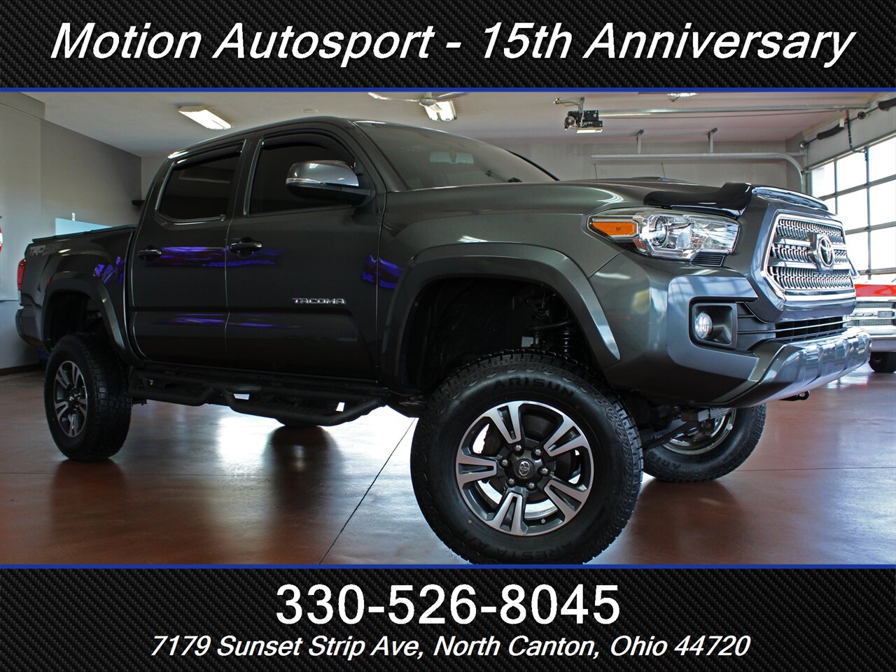 2017 Toyota Tacoma SR5 TRD Sport V6  Custom Lift 4x4 - Photo 2 - North Canton, OH 44720