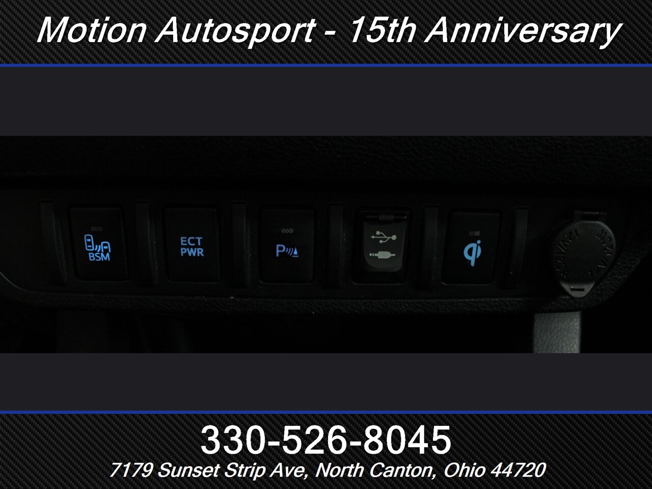 2017 Toyota Tacoma SR5 TRD Sport V6  Custom Lift 4x4 - Photo 25 - North Canton, OH 44720
