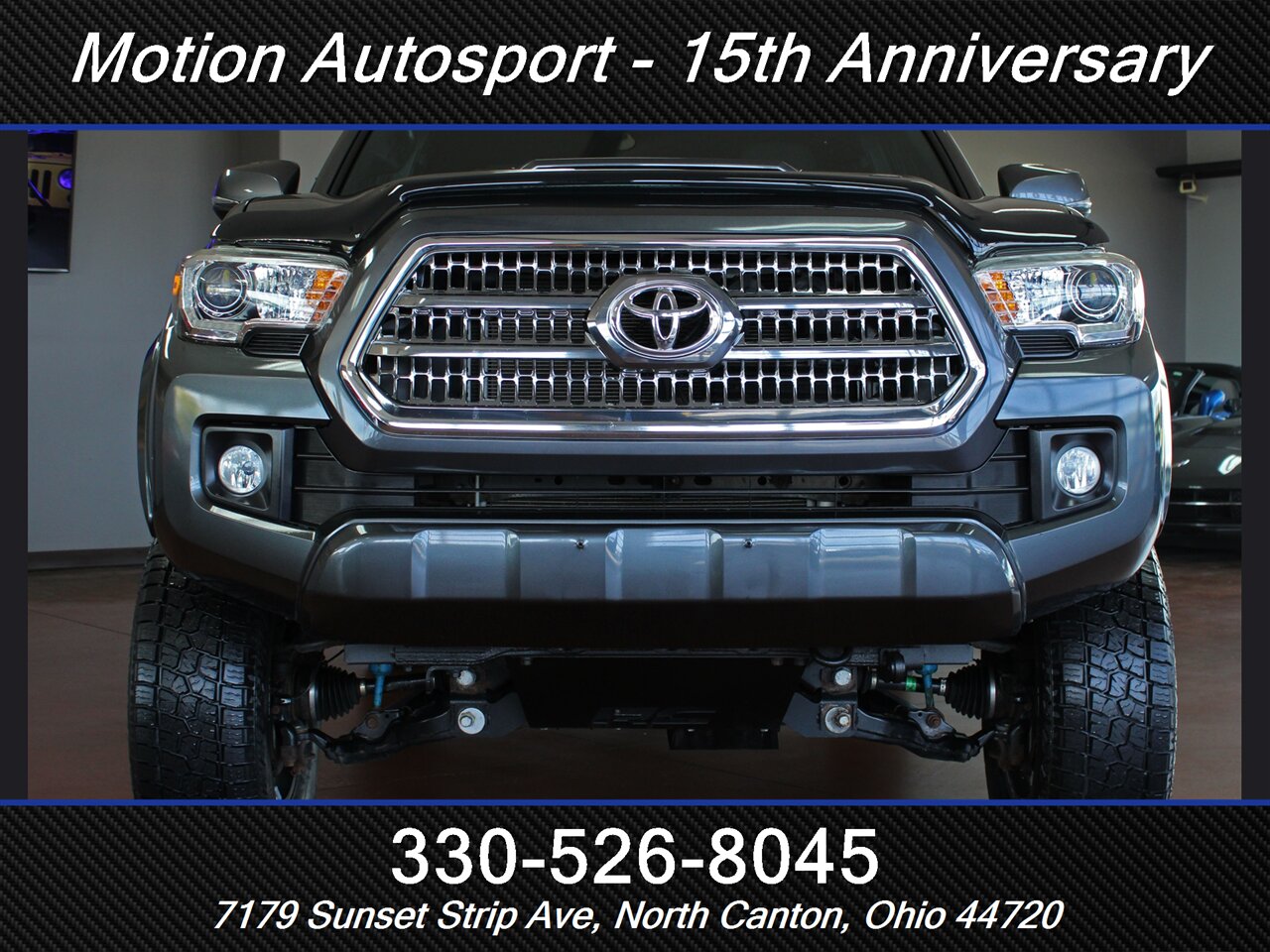 2017 Toyota Tacoma SR5 TRD Sport V6  Custom Lift 4x4 - Photo 3 - North Canton, OH 44720