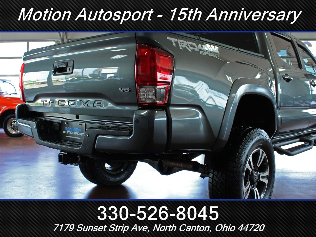 2017 Toyota Tacoma SR5 TRD Sport V6  Custom Lift 4x4 - Photo 12 - North Canton, OH 44720