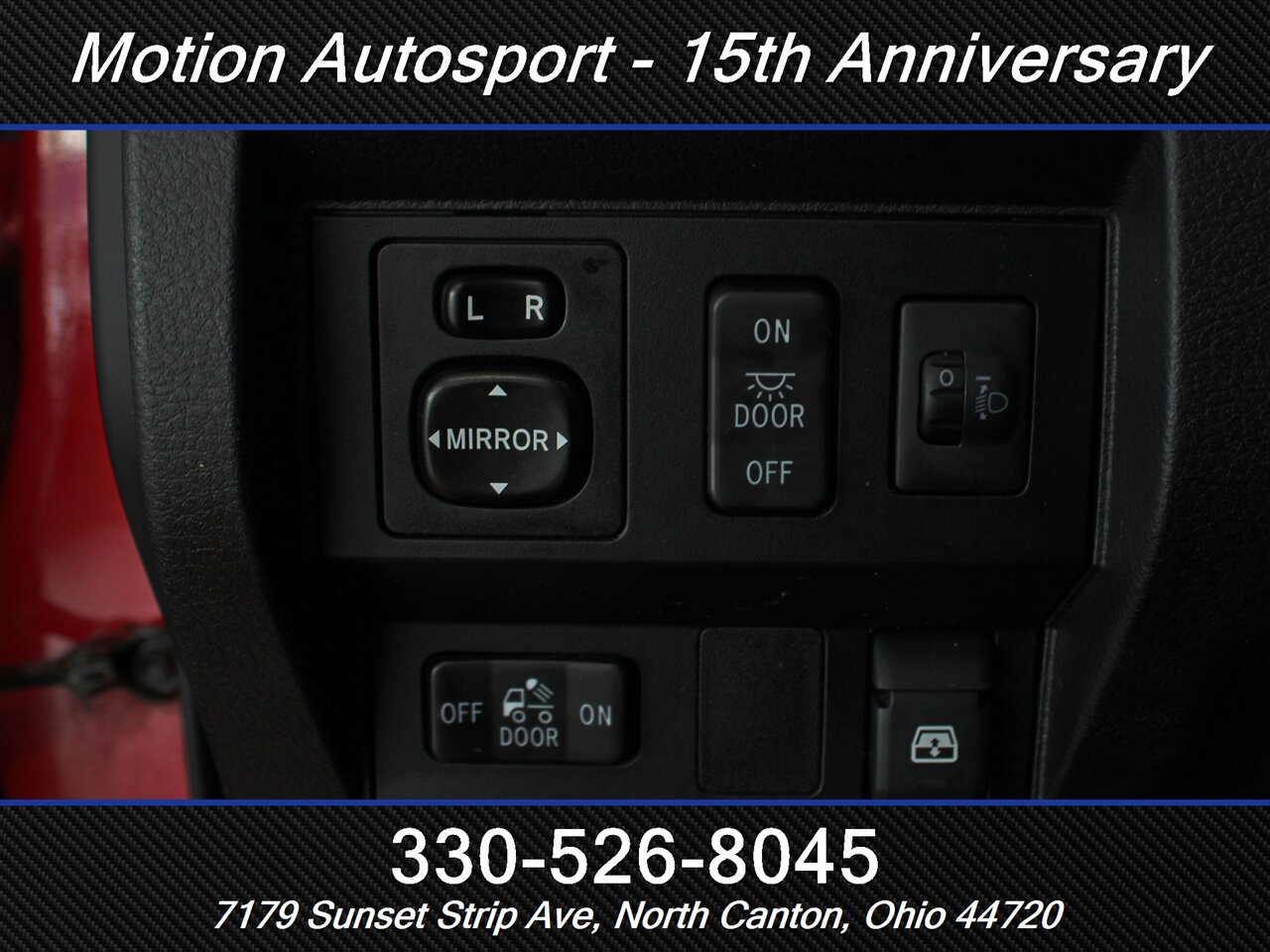 2016 Toyota Tundra SR5 TRD Off Road Moon Roof Navigation 4X4 - Photo 17 - North Canton, OH 44720