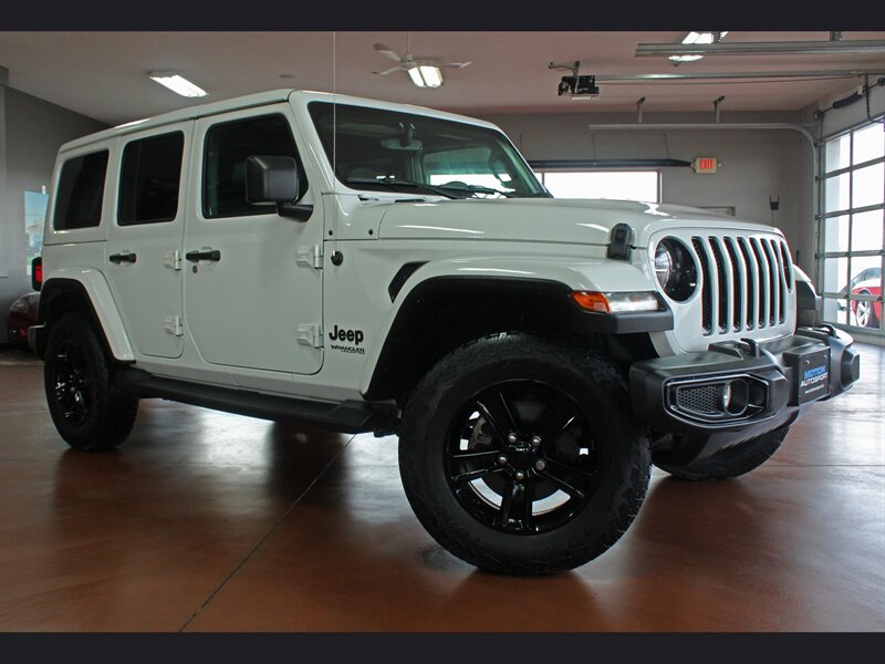 2021 Jeep Wrangler Unlimited Sahara Altitude  4X4