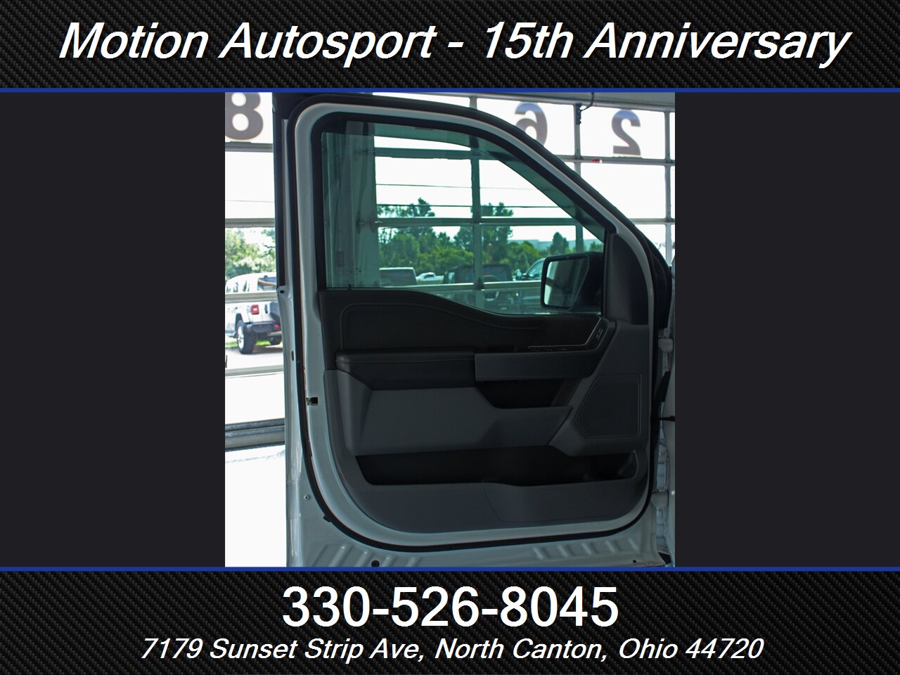 2024 Ford F-150 XLT 4X4 - Photo 11 - North Canton, OH 44720