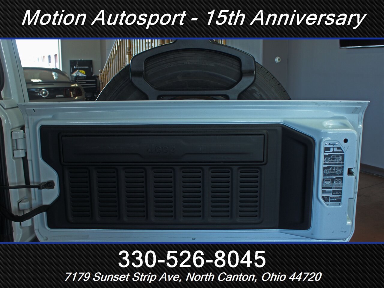 2018 Jeep Wrangler Unlimited Sahara  Hard Top 4X4 - Photo 11 - North Canton, OH 44720