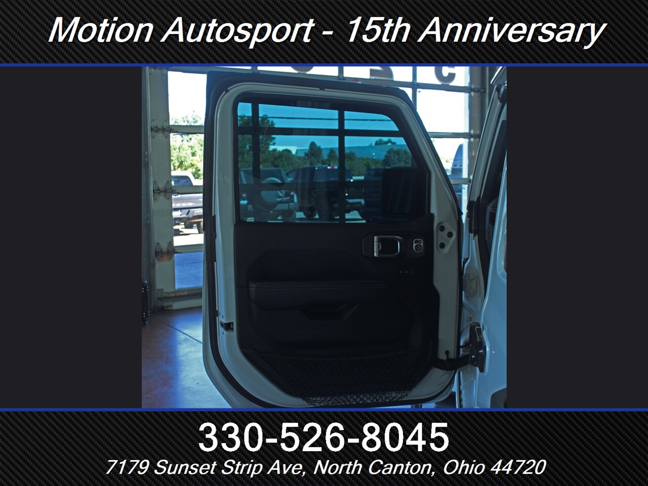 2018 Jeep Wrangler Unlimited Sahara  Hard Top 4X4 - Photo 16 - North Canton, OH 44720