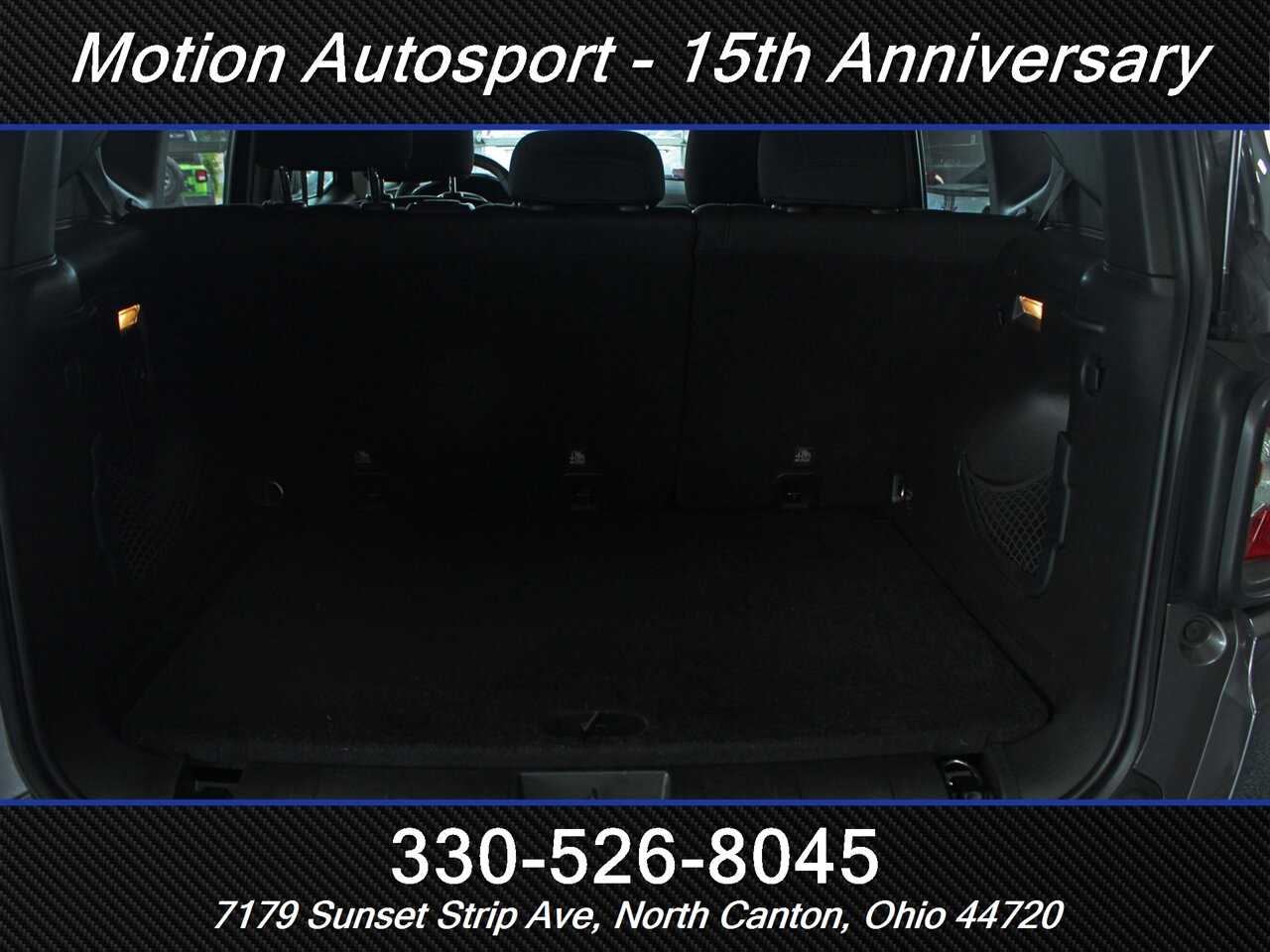2017 Jeep Renegade Sport Moon Roof 4X4 - Photo 7 - North Canton, OH 44720