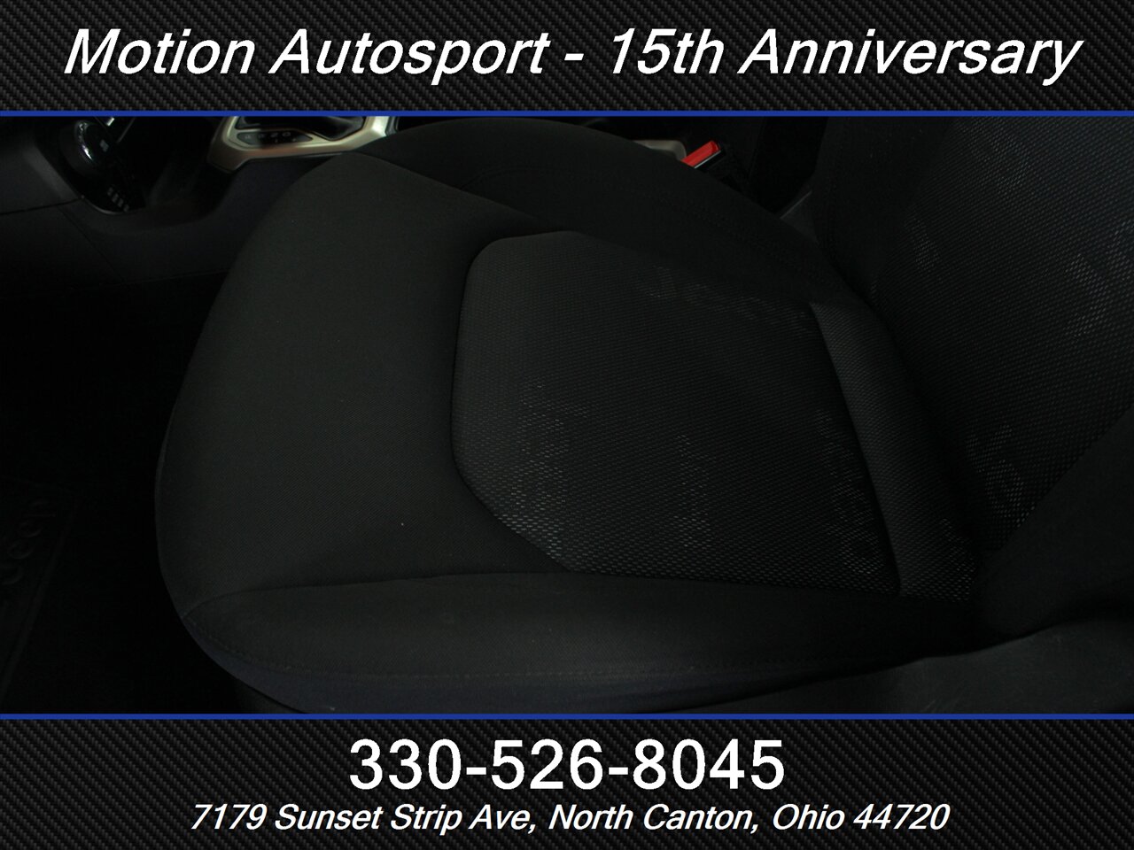 2017 Jeep Renegade Sport Moon Roof 4X4 - Photo 22 - North Canton, OH 44720
