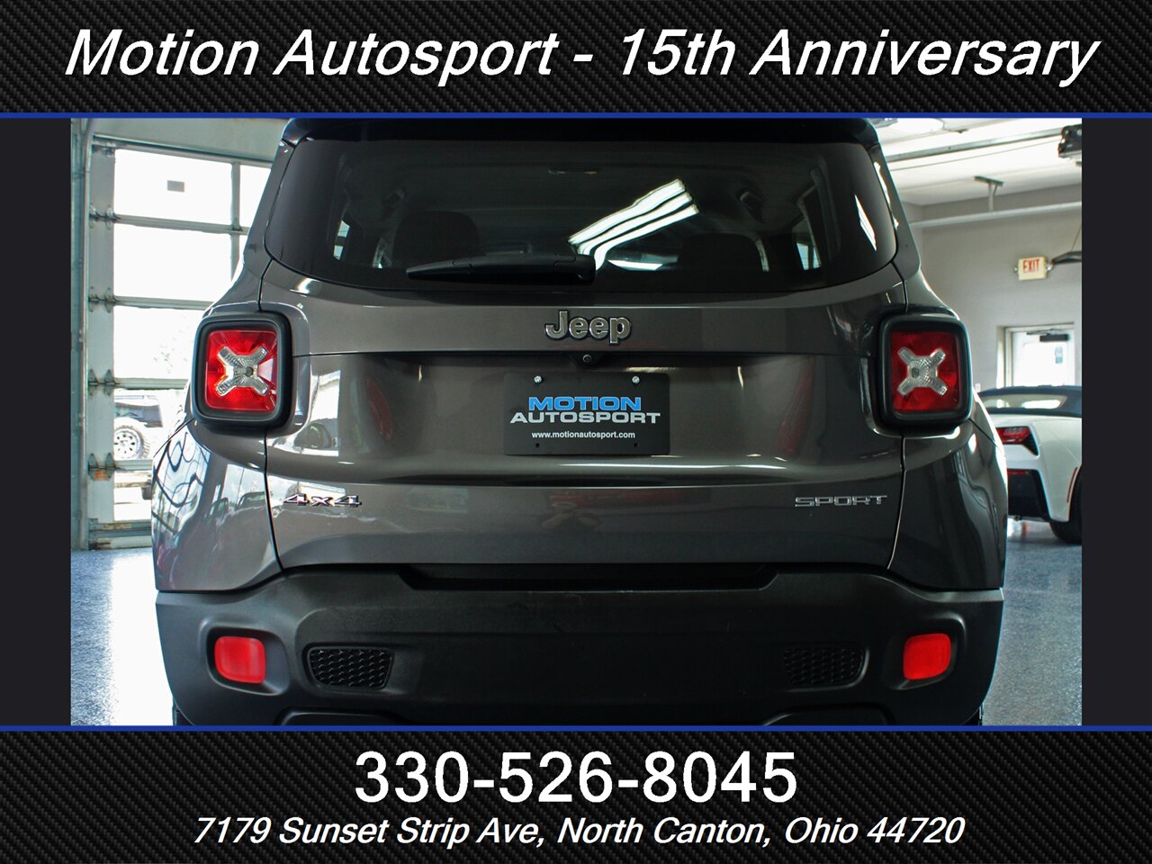 2017 Jeep Renegade Sport Moon Roof 4X4 - Photo 6 - North Canton, OH 44720