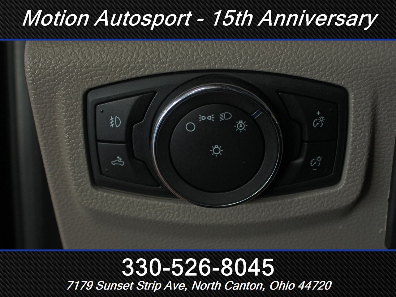 2019 Ford F-150 Limited Custom Lift 4X4 - Photo 16 - North Canton, OH 44720