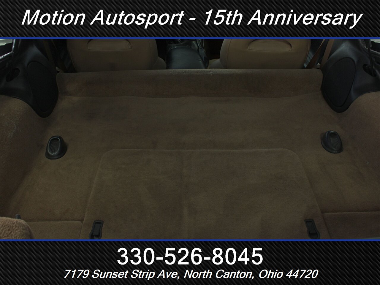 2004 Chevrolet Corvette   - Photo 11 - North Canton, OH 44720