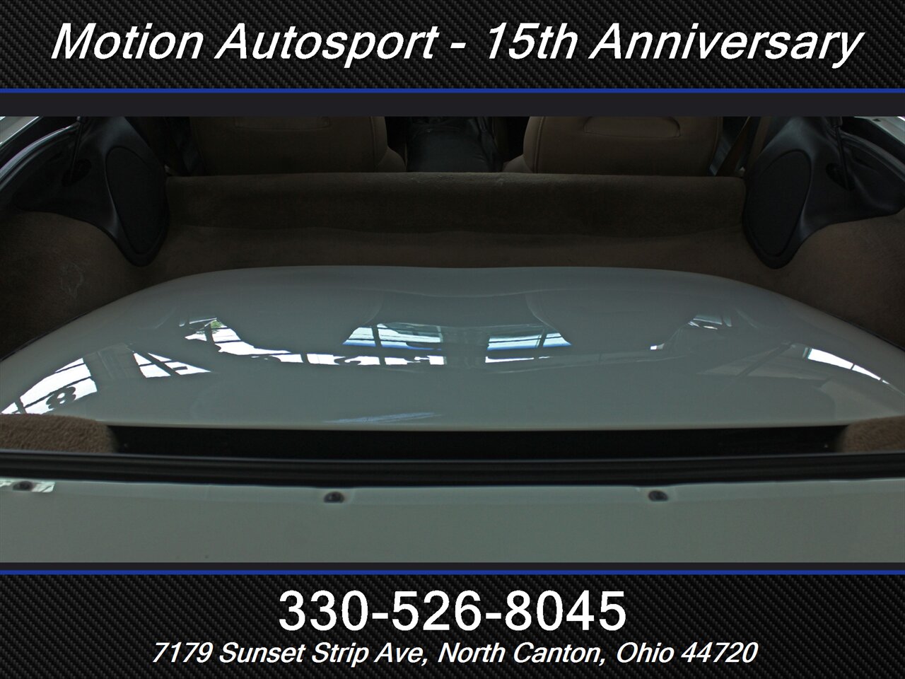 2004 Chevrolet Corvette   - Photo 12 - North Canton, OH 44720