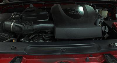 2018 Toyota Tacoma SR5 V6  4X4 - Photo 11 - North Canton, OH 44720