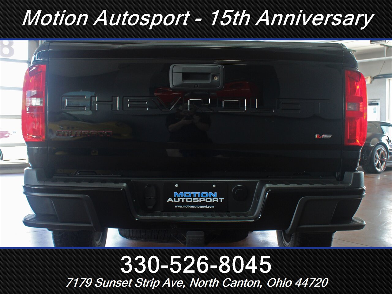 2021 Chevrolet Colorado LT Z71 Midnight Edition 4X4 - Photo 9 - North Canton, OH 44720