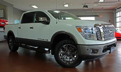 2018 Nissan Titan Platinum Reserve  4X4 - Photo 2 - North Canton, OH 44720