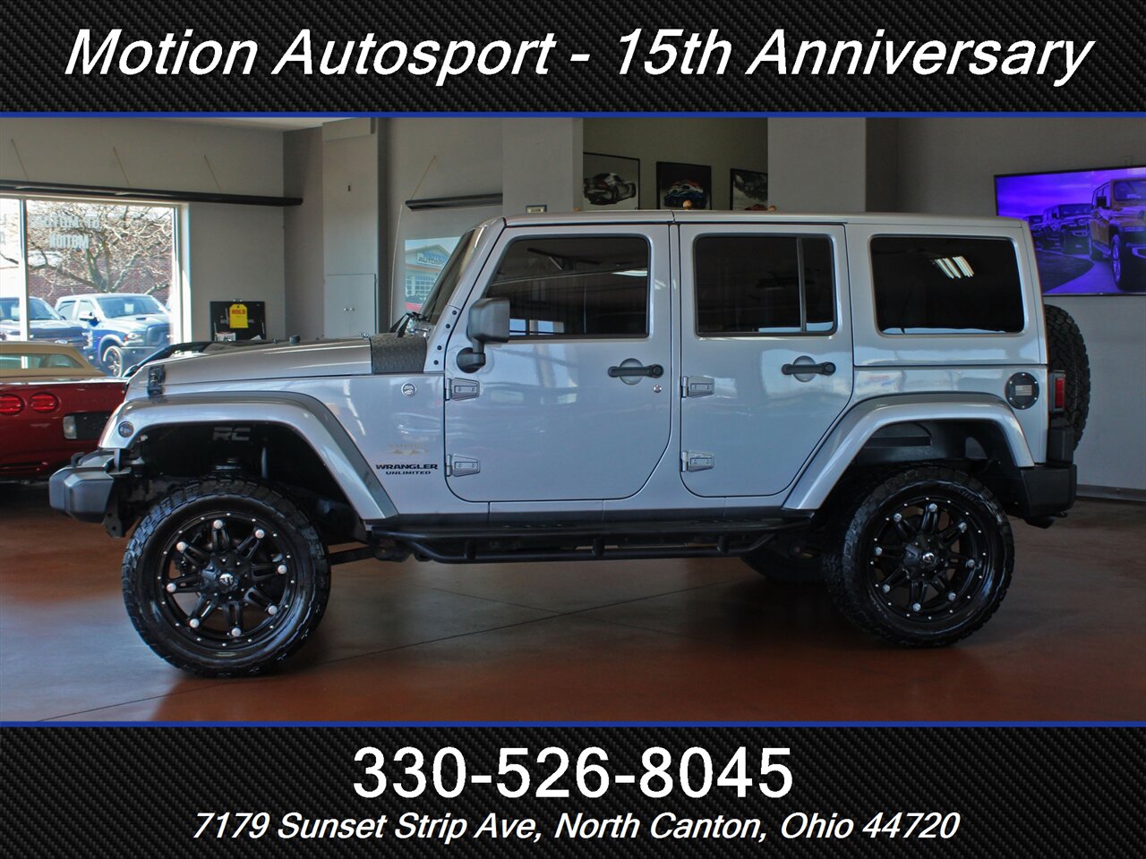 2014 Jeep Wrangler Unlimited Sahara  Custom Lift 4X4 - Photo 6 - North Canton, OH 44720