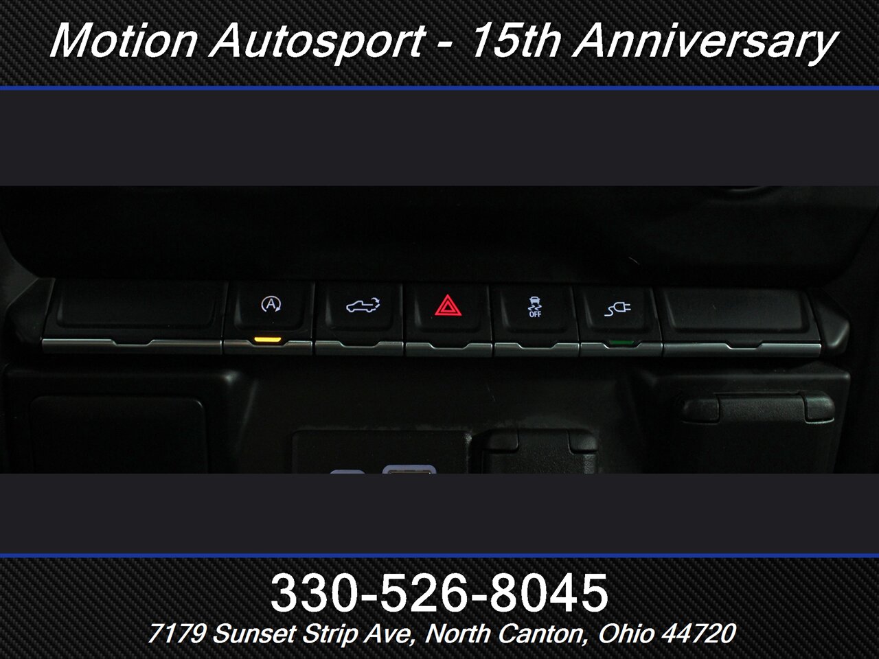 2021 Chevrolet Silverado 1500 Custom  4X4 - Photo 15 - North Canton, OH 44720