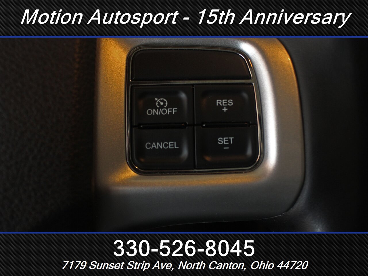 2014 Dodge Charger R/T   - Photo 19 - North Canton, OH 44720