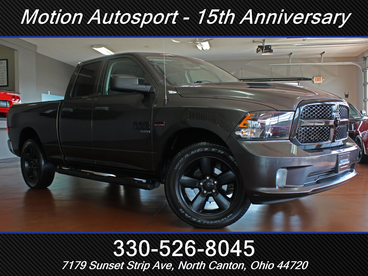 2019 RAM 1500 Classic Express  Night Edition 4X4 - Photo 2 - North Canton, OH 44720