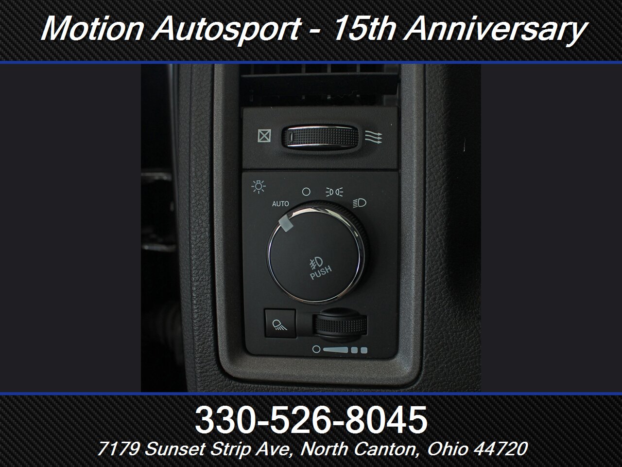 2019 RAM 1500 Classic Express  Night Edition 4X4 - Photo 16 - North Canton, OH 44720