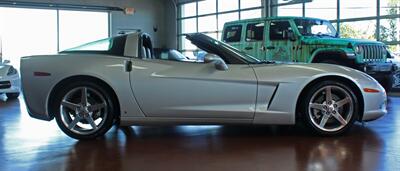 2006 Chevrolet Corvette Coupe   - Photo 13 - North Canton, OH 44720